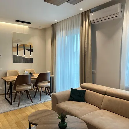 Aurum Lux Apartment *